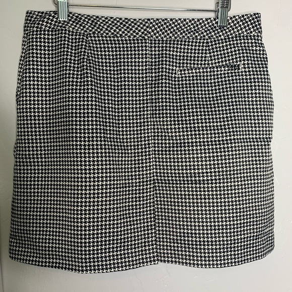 Izod Perform Black and White Houndstooth Print Golf Skort Size 8 - Picture 8 of 13